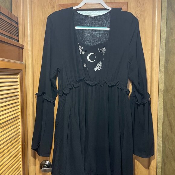 Disturbia Aradia Embroidered Mini Dress size 6 - Picture 5 of 9